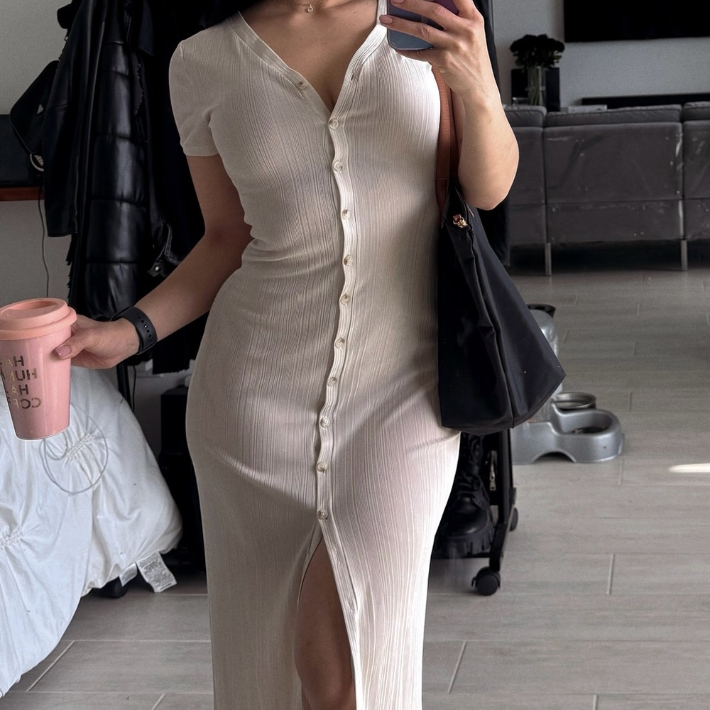 Cream Ribbed Midi Bodycon Dress with V-Neck and Short Sleeves